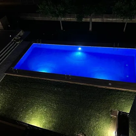 Apartment Atico Con Hidromasaje, Terraza Y Piscina En Ebrehogar Amposta