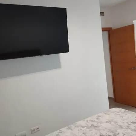Apartment Atico Con Hidromasaje, Terraza Y Piscina En Ebrehogar