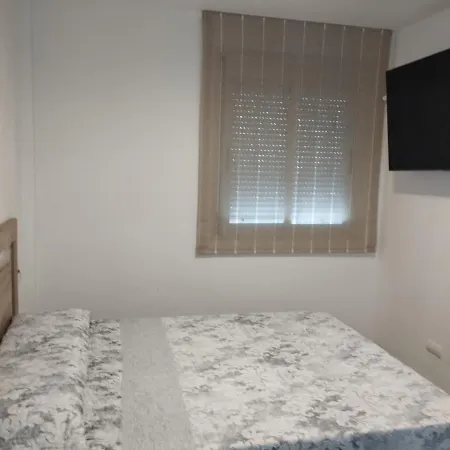 Atico Con Hidromasaje, Terraza Y Piscina En Ebrehogar Apartment