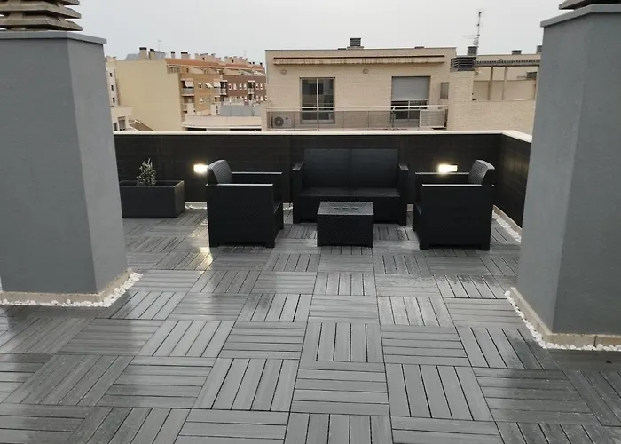 Atico Con Hidromasaje, Terraza Y Piscina En Ebrehogar Amposta